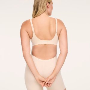 Low-Back Mid-Thigh Short