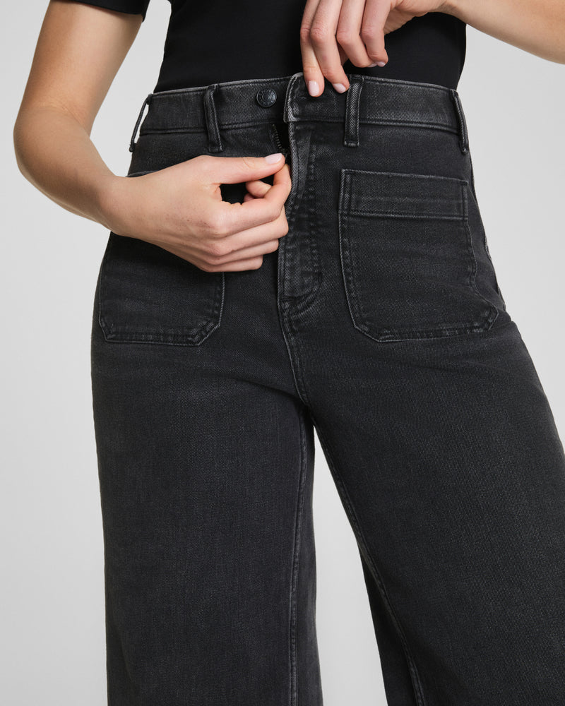 Cropped Wide Leg Jeans with Patch Pockets - Image 3
