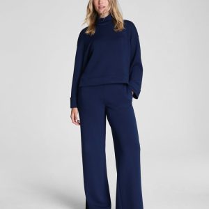 Zero Waistband Wide Leg Pant