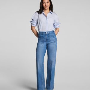 Mid-Rise Easy Flare Jeans with Patch Pockets