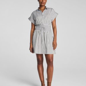 frosted-moss-classic-white-stripe