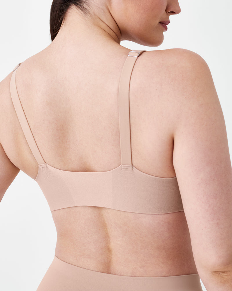 Adjustable Plunge Wireless Lift Bra - Image 5