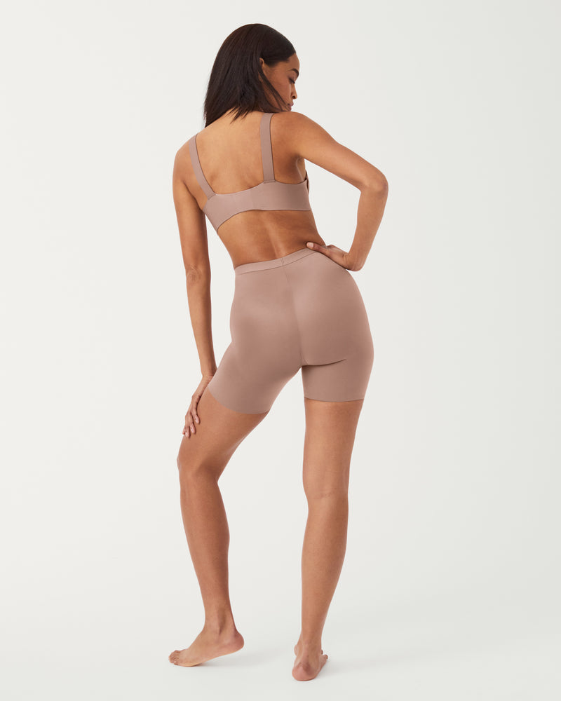 Girlshort - Image 5